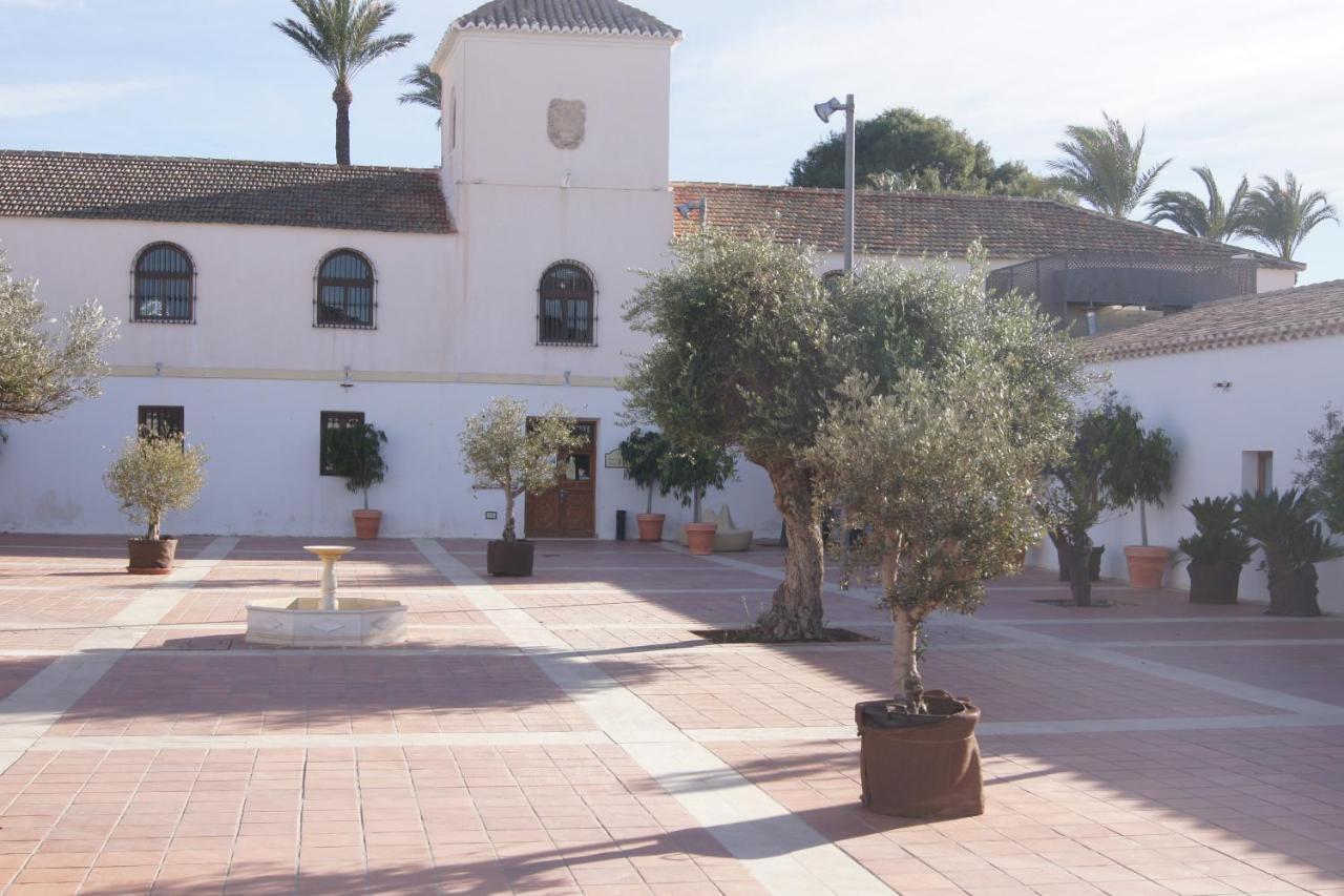 Hacienda Requelme Golf Resort Apartment 수끼나 객실 사진